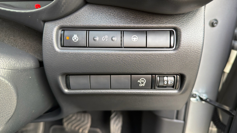 Nissan Juke 1.0 DiG-T Tekna 5dr DCT Petrol Hatchback